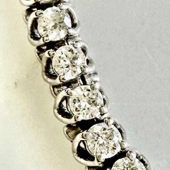 Diamond Line 2.5 + cttw Bracelet 17k White Gold - Picture 7 of 12